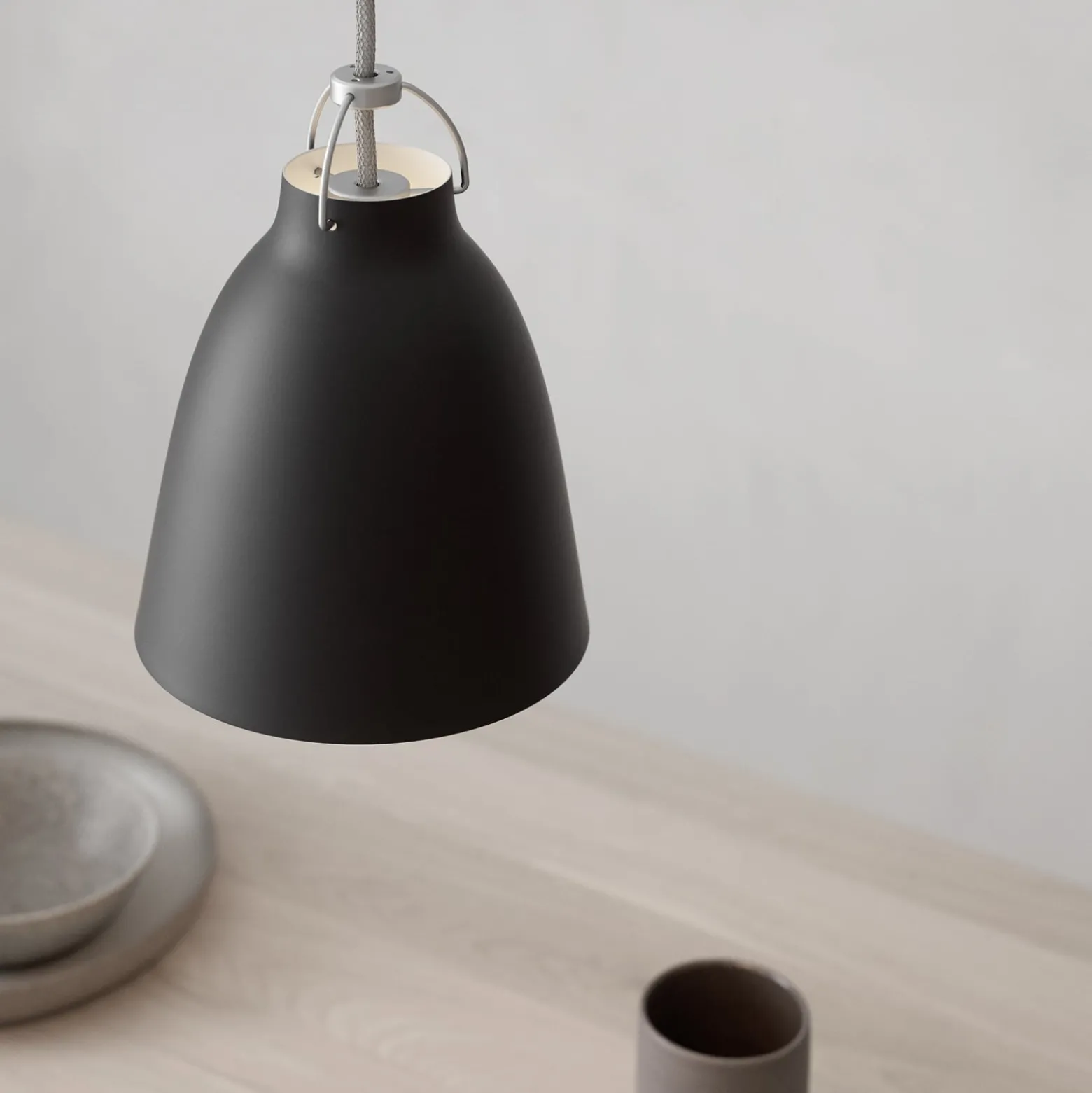 FRITZ HANSEN Caravaggio P1 matt schwarz
