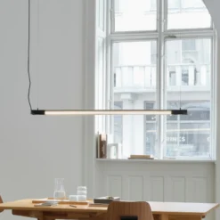 GEJST Hängelampe Radent, schwarz, Länge 70 cm, G13 LED