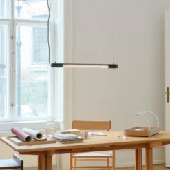 GEJST Hängelampe Radent, schwarz, Länge 70 cm, G13 LED