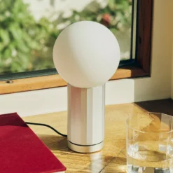 HAY LED-Tischleuchte TURN ON, aluminium, Höhe 20 cm, dimmbar