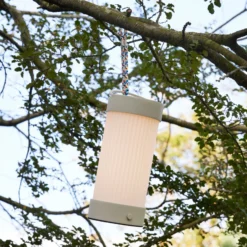 HÜBSCH LED-Akku-Tischleuchte Camp, sand, Glas, Eisen, IP44