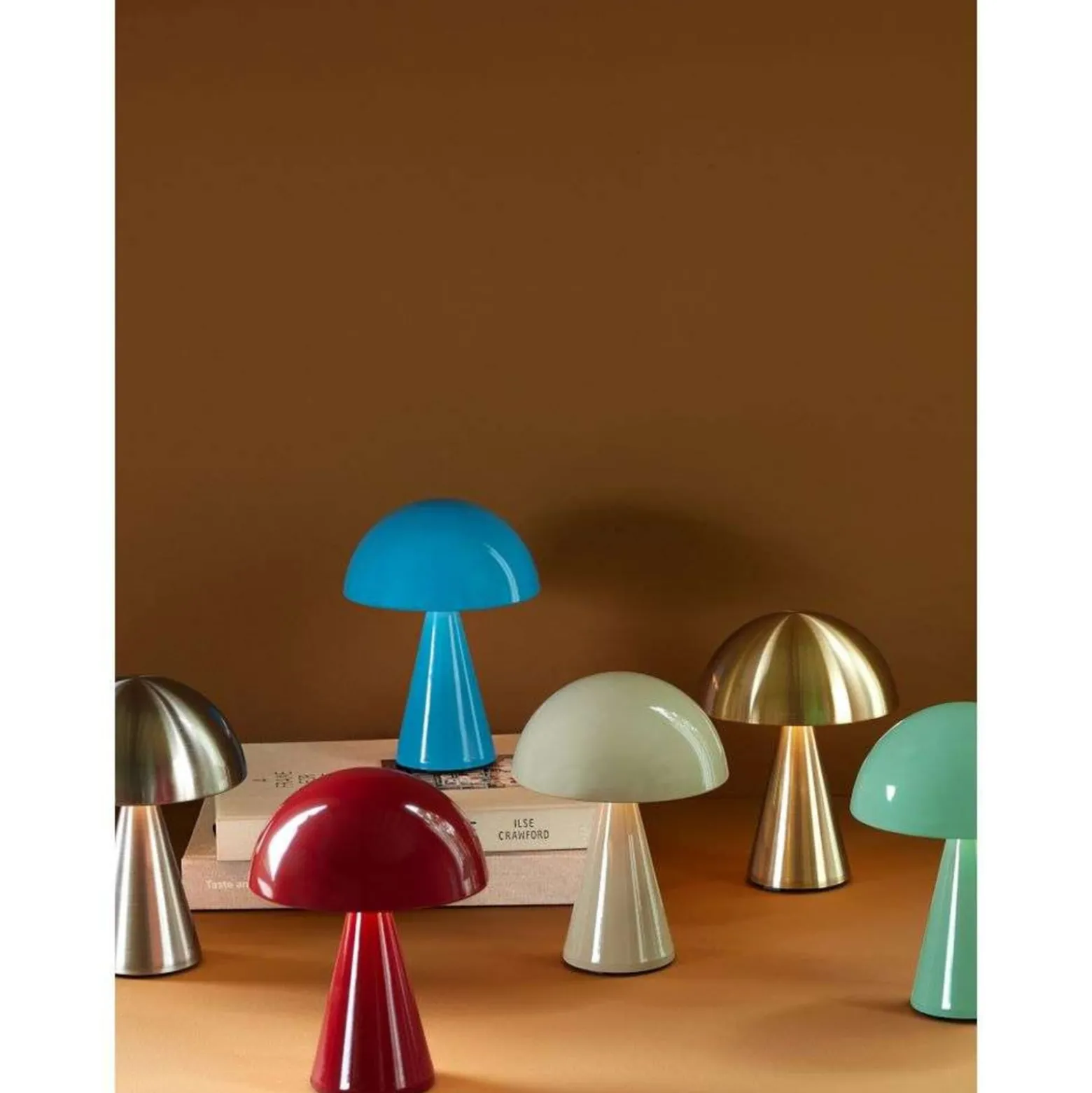 HÜBSCH LED-Akku-Tischleuchte Mush, messing, IP44 dimmbar