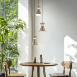 Helestra LED-Hängelampe LUK, 3-flg., braun, dimmbar