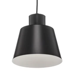 Hängelampe Dunka 1 mit einem Metallschirm, schwarz