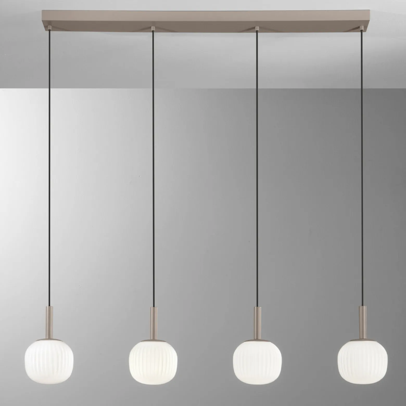 Hängelampe Eris, Länge 114 cm braun/weiß, Metall/Glas 4-flg.