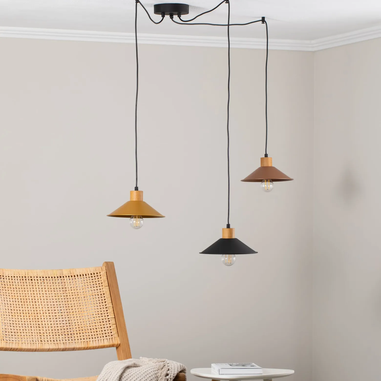 Hängelampe Manavgat N-554 3fl. gold/schwarz/kupfer