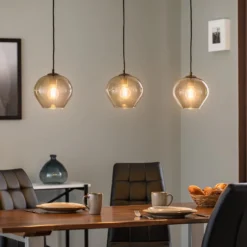 Hängelampe Svala Glasschirme rund 3-flammig linear