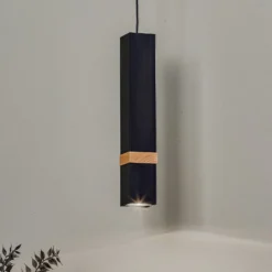 Hängelampe Vidar, schwarz mit Holzdetail 1-flammig
