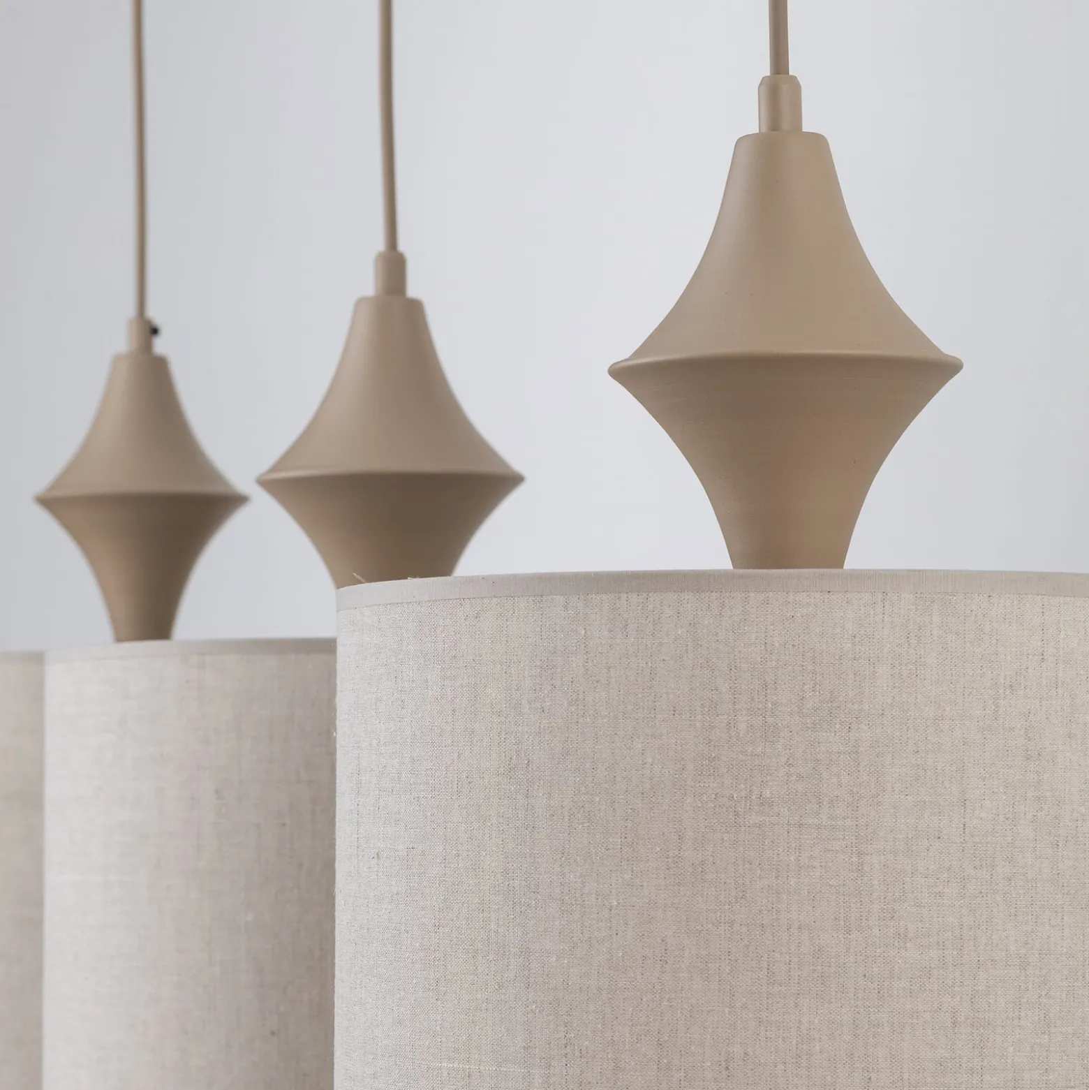 Hängeleuchte Amura, 3-flammig, 105 cm lang, beige/sand, E27