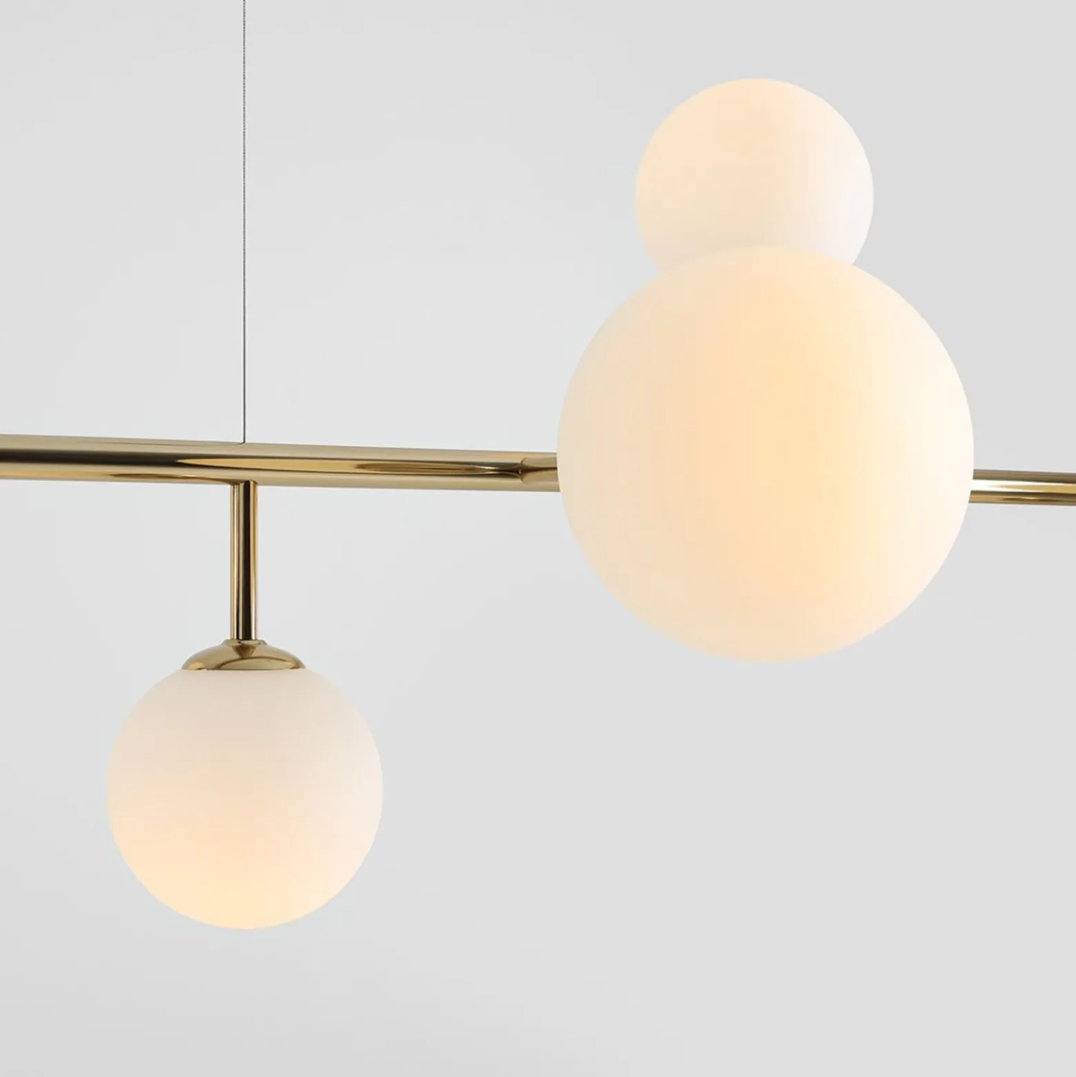 Hängeleuchte Dione, opal/gold, 9-flammig