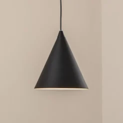 Hängeleuchte Form, schwarz, Metall, Ø 24 cm, Kegel, E27