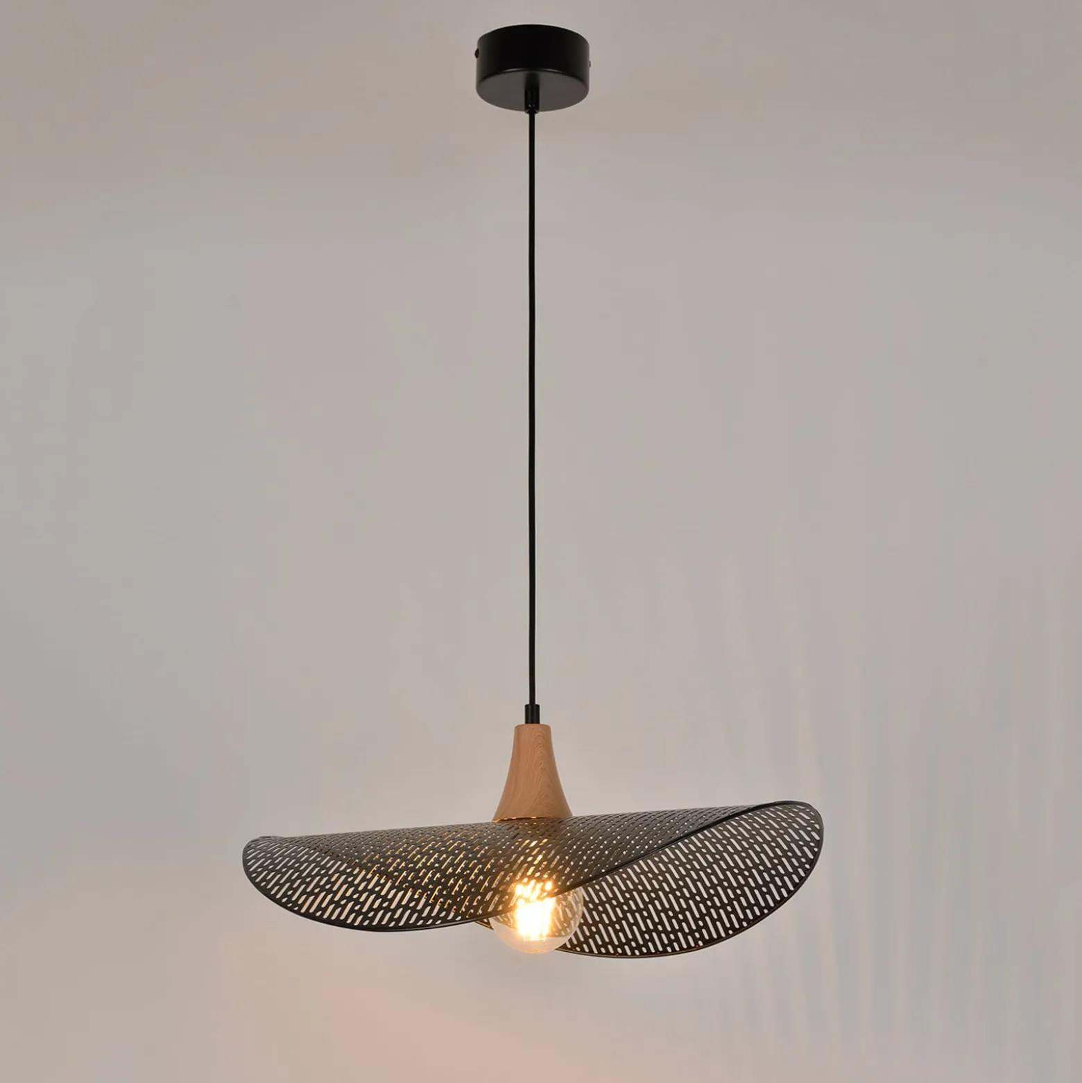 Hängeleuchte Honu, schwarz, Ø 48 cm, Metall