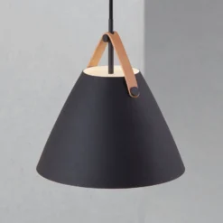 Hängeleuchte Strap in Schwarz, Ø 27 cm