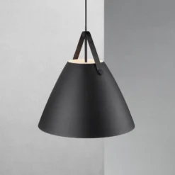 Hängeleuchte Strap mit Metallschirm Ø 48cm schwarz
