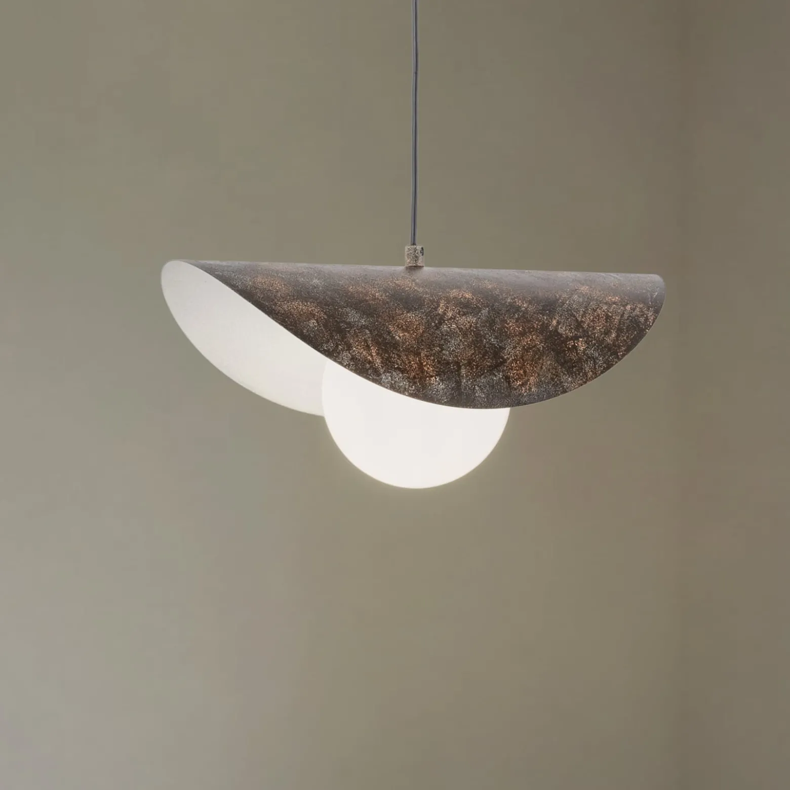 Hängeleuchte Vatoz, 1-flammig, schwarz, Ø 40 cm, Metall/Glas