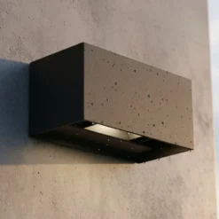 Ideal Lux LED-Außenwandleuchte Atom, schwarz, 20 cm, Metall