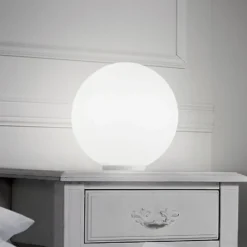 Ideal Lux Tischleuchte Mapa, Ø 20 cm, Opalglas, Kugel, E27