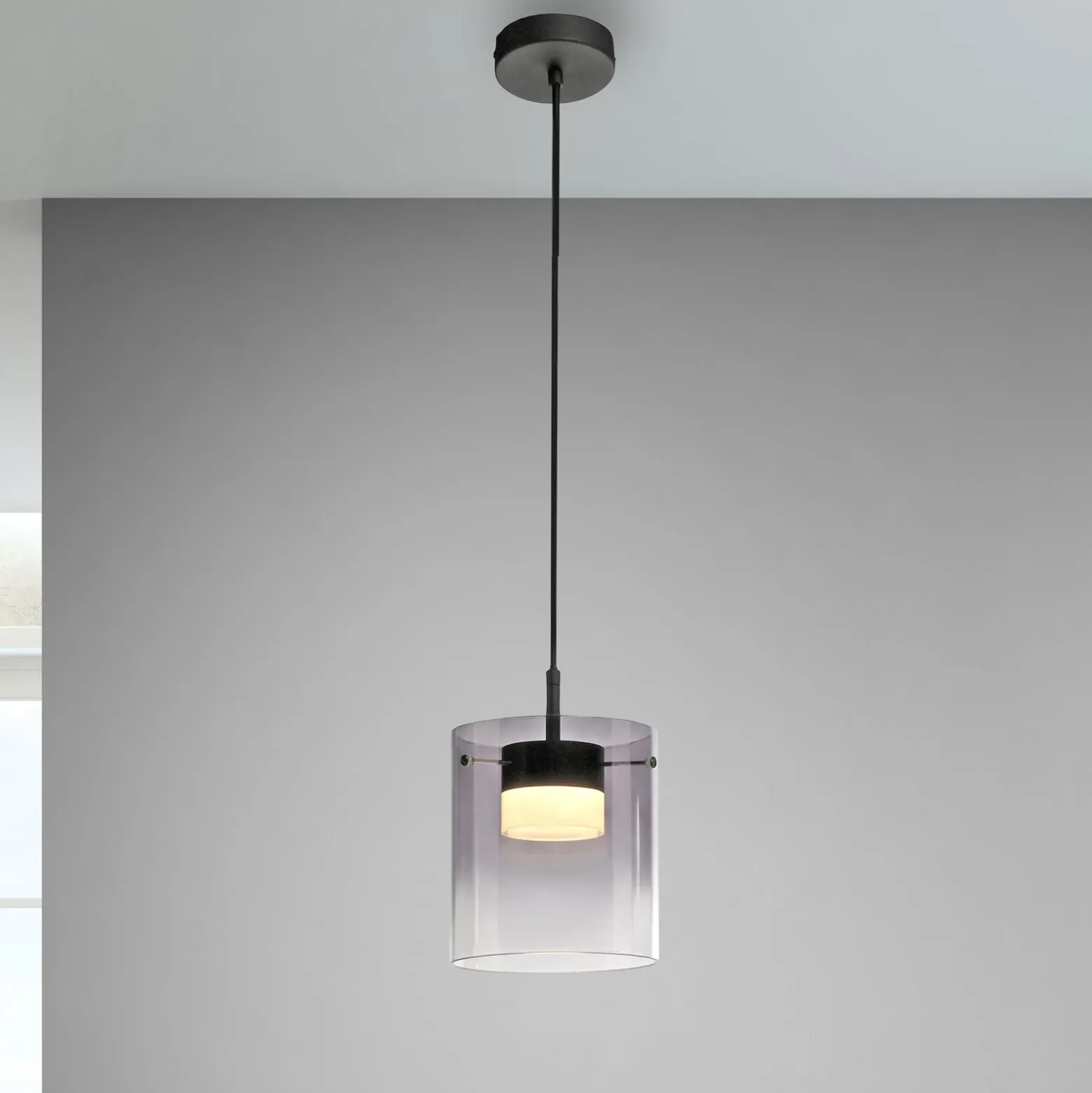 JUST LIGHT. LED-Hängeleuchte Elio, Rauchglas, 1-fl., schwarz