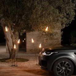 Karman Nilo LED-Erdspießleuchte, Höhe 150 cm