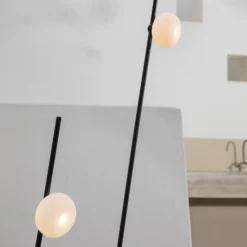 Karman Pois Spieß-Stehleuchte IP65, 3.000K, 118 cm