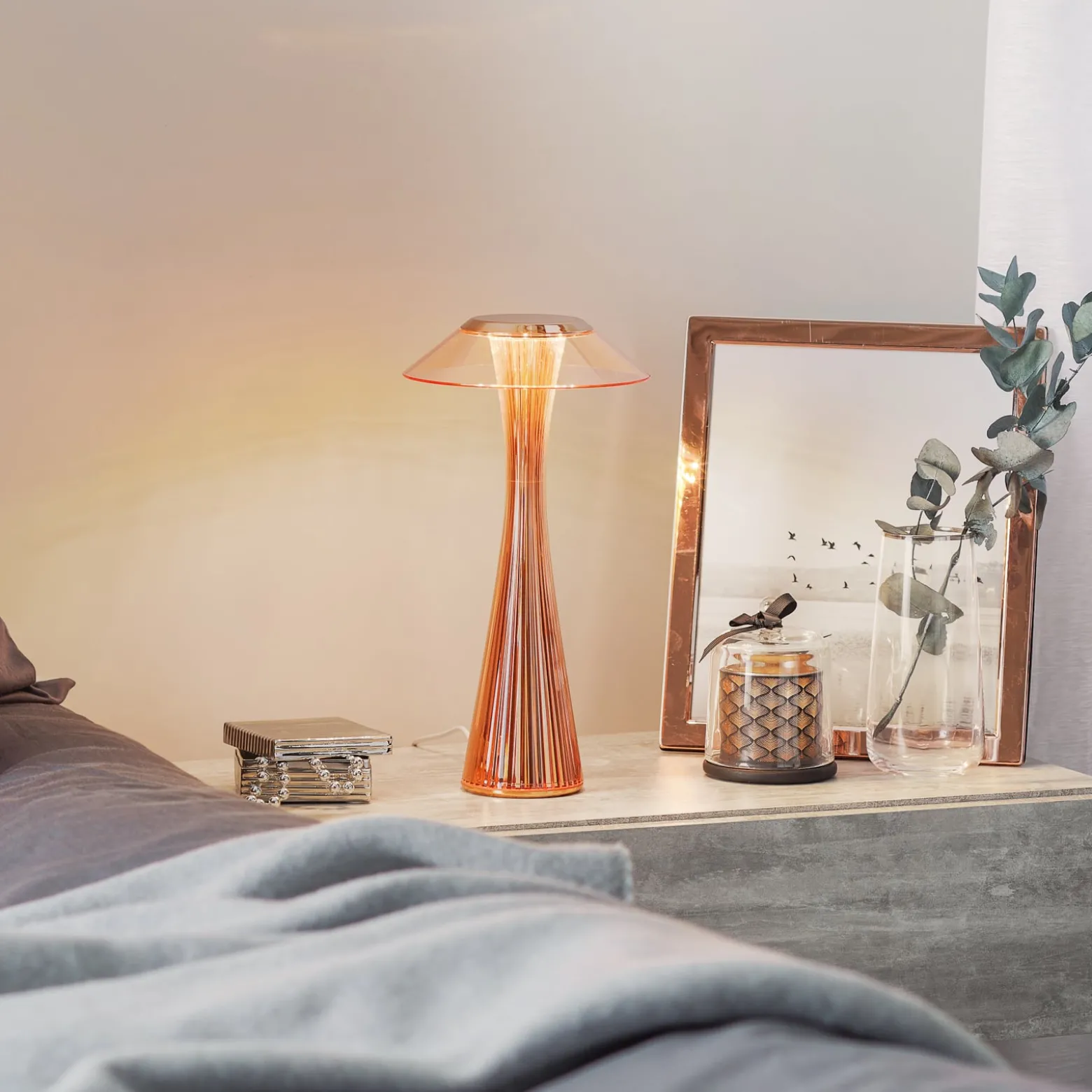 Kartell Space - LED-Designer-Tischleuchte, kupfer