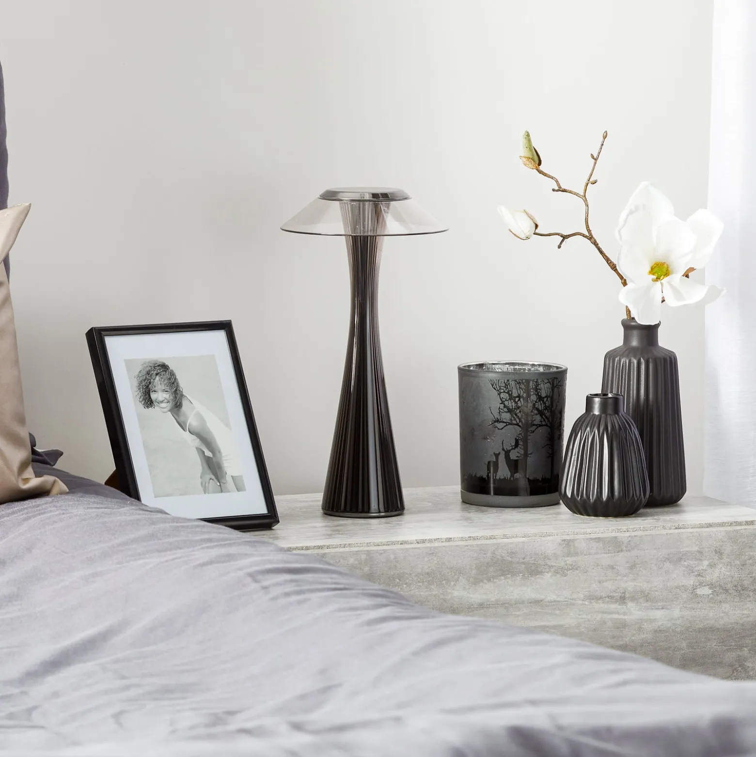Kartell Space - LED-Designer-Tischleuchte, titan