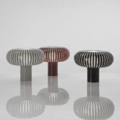 Kartell Tischleuchte Teresa, taubengrau, Ø 50 cm, PMMA
