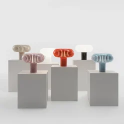 Kartell Tischleuchte Teresa, taubengrau, Ø 50 cm, PMMA