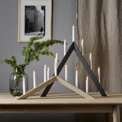Kerzenleuchter Arrow, spitz, 7flammig, schwarz