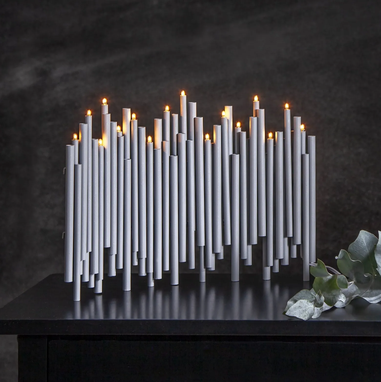 Kerzenleuchter Note, 16-flammig, grau