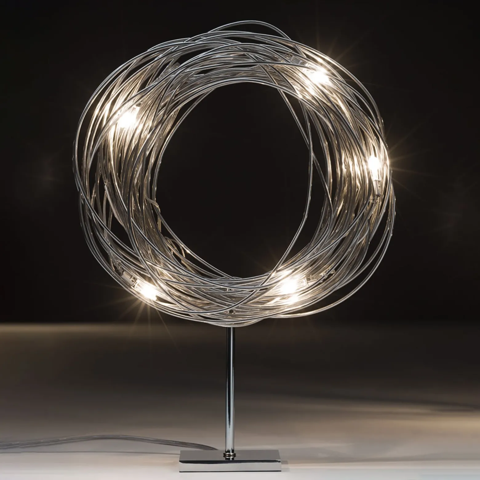 Knikerboker Confusione - moderne LED-Tischleuchte