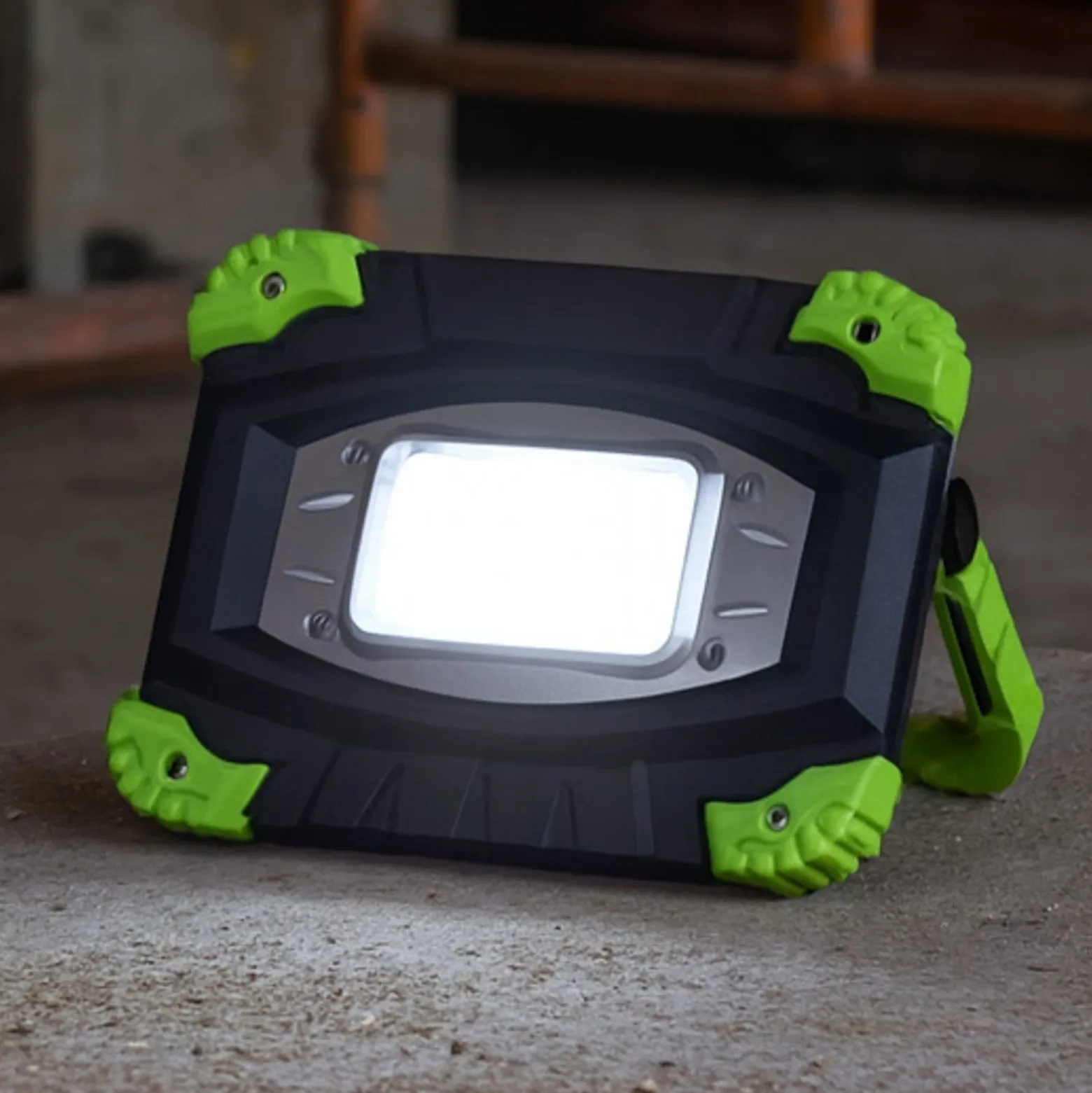 LED-Akku-Außenstrahler 850947, schwarz/grün, Länge 17 cm
