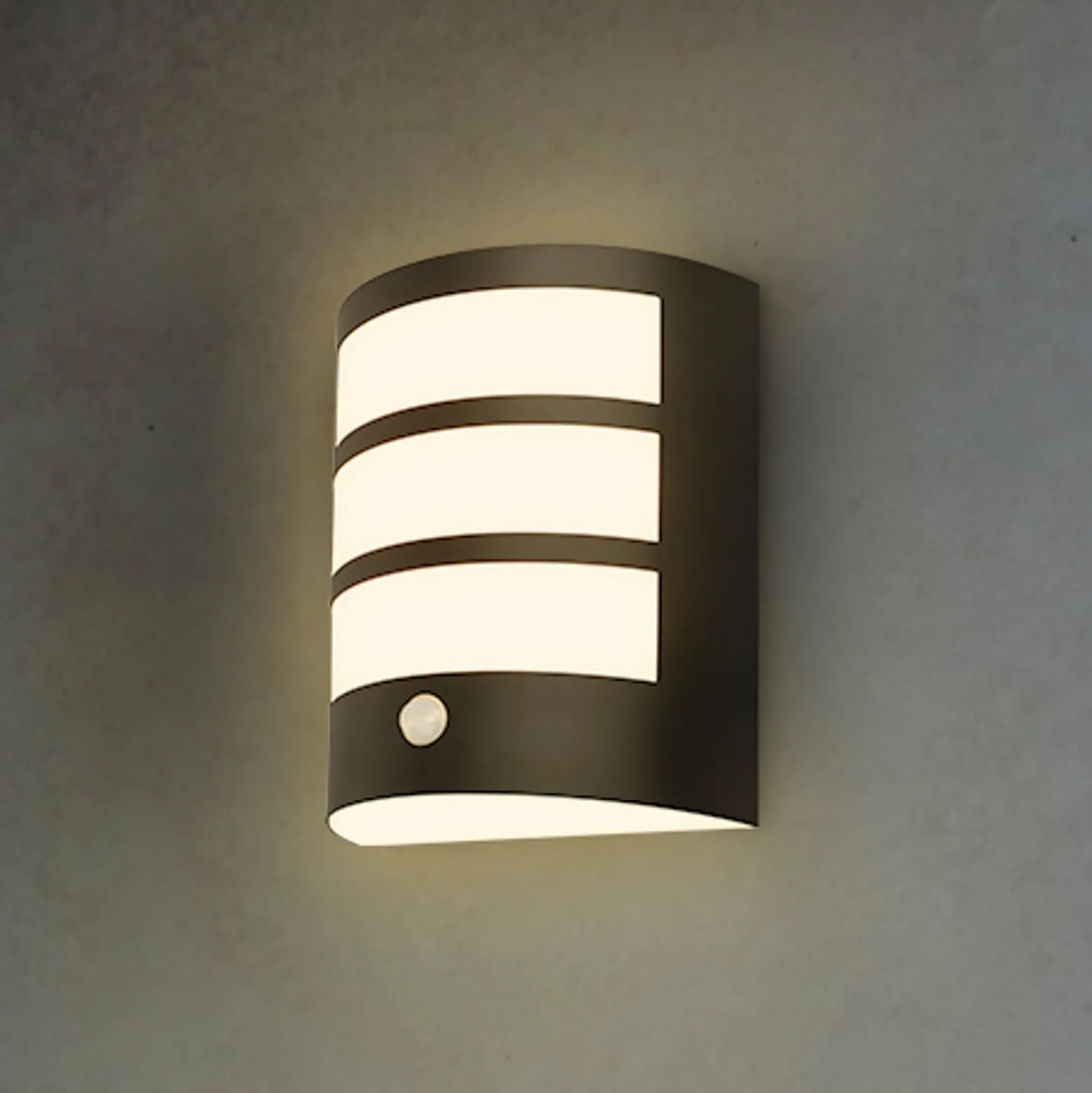 LED-Akku-Außenwandleuchte 3795015, schwarz, Sensor, IP44
