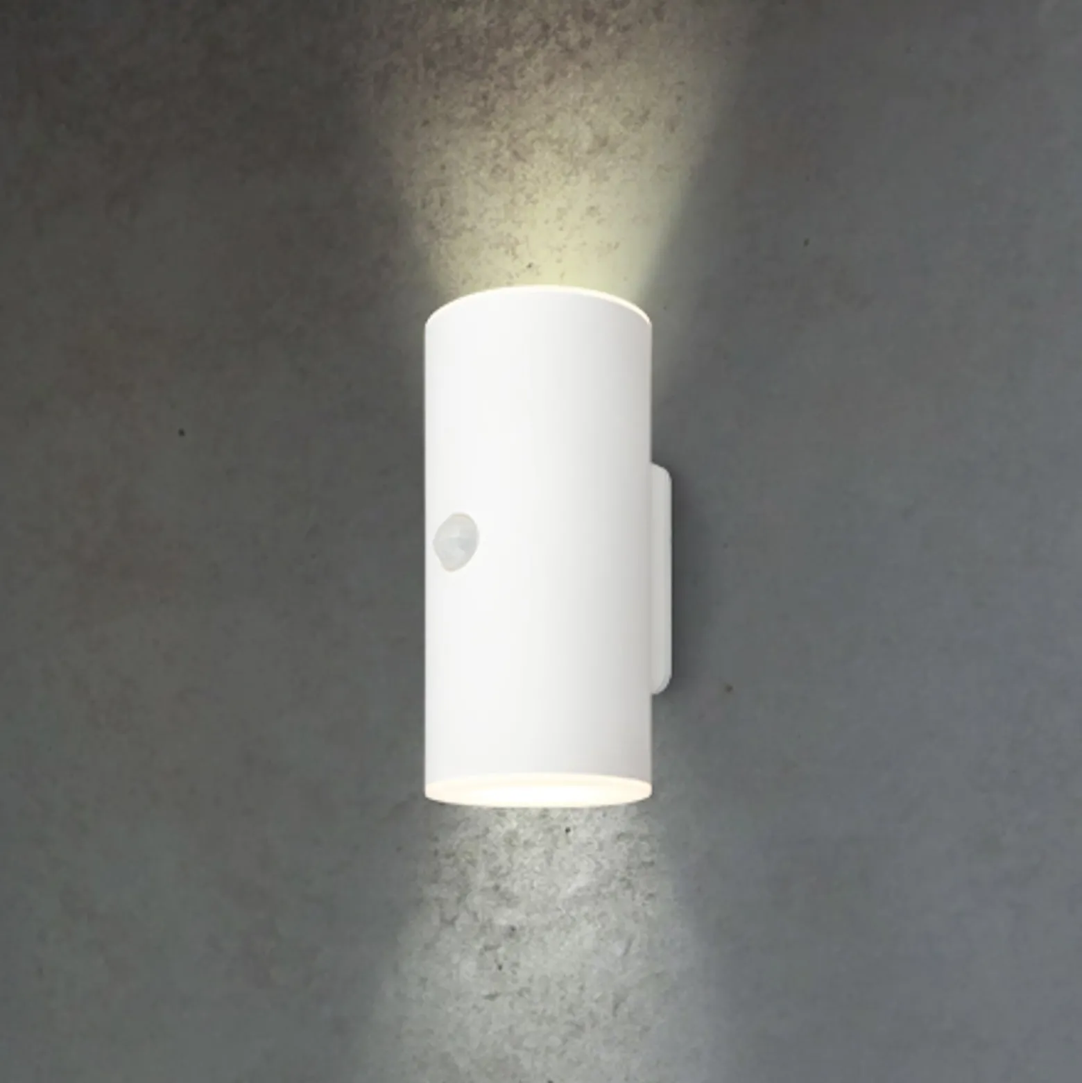LED-Akku-Außenwandleuchte, weiß, Sensor, up/down