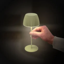LED-Akku-Tischlampe Brilo unplugged Riffle, 20 cm, grün