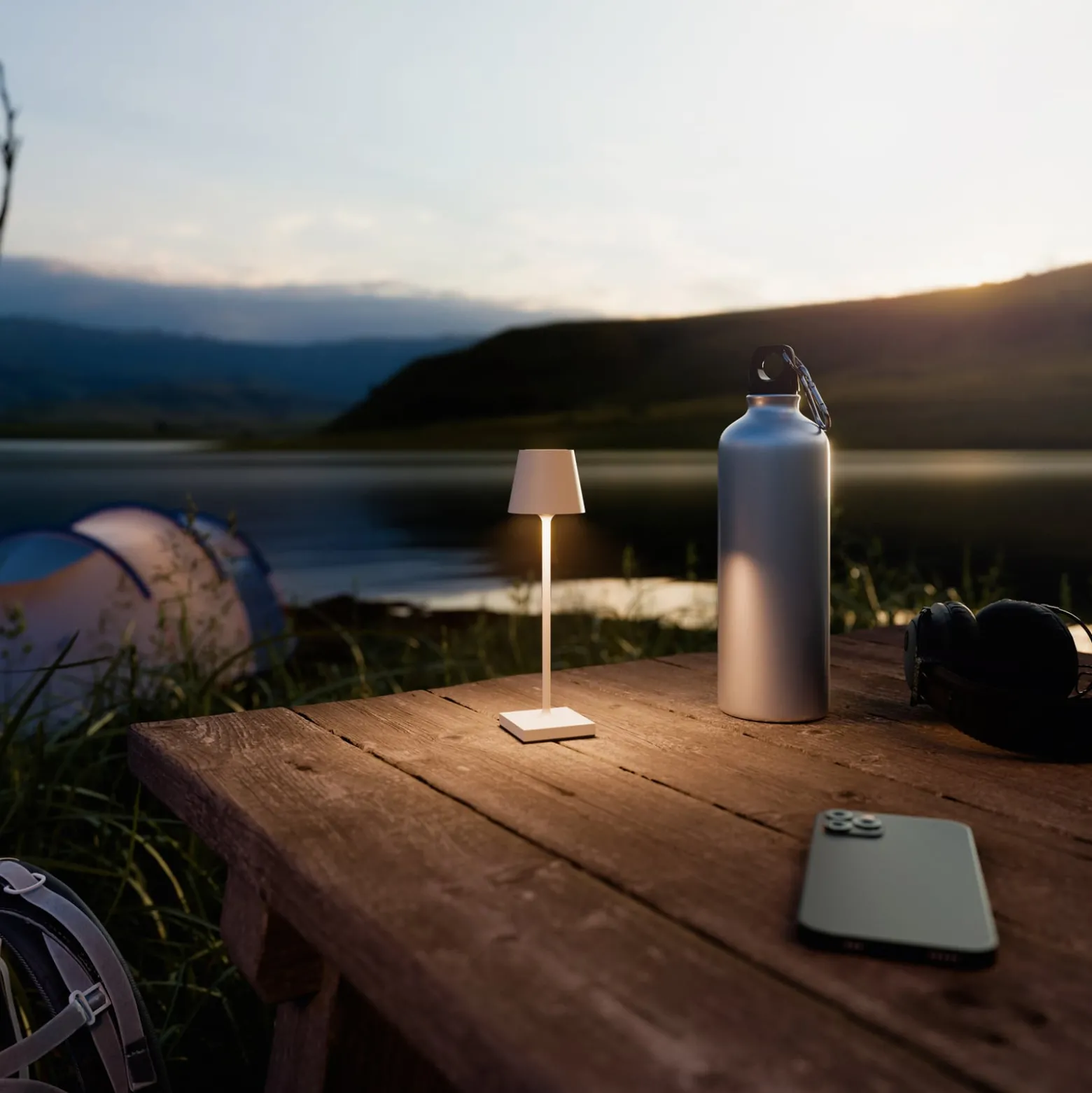 LED-Akkutischlampe Nuindie pocket, beige, IP54, dimmbar