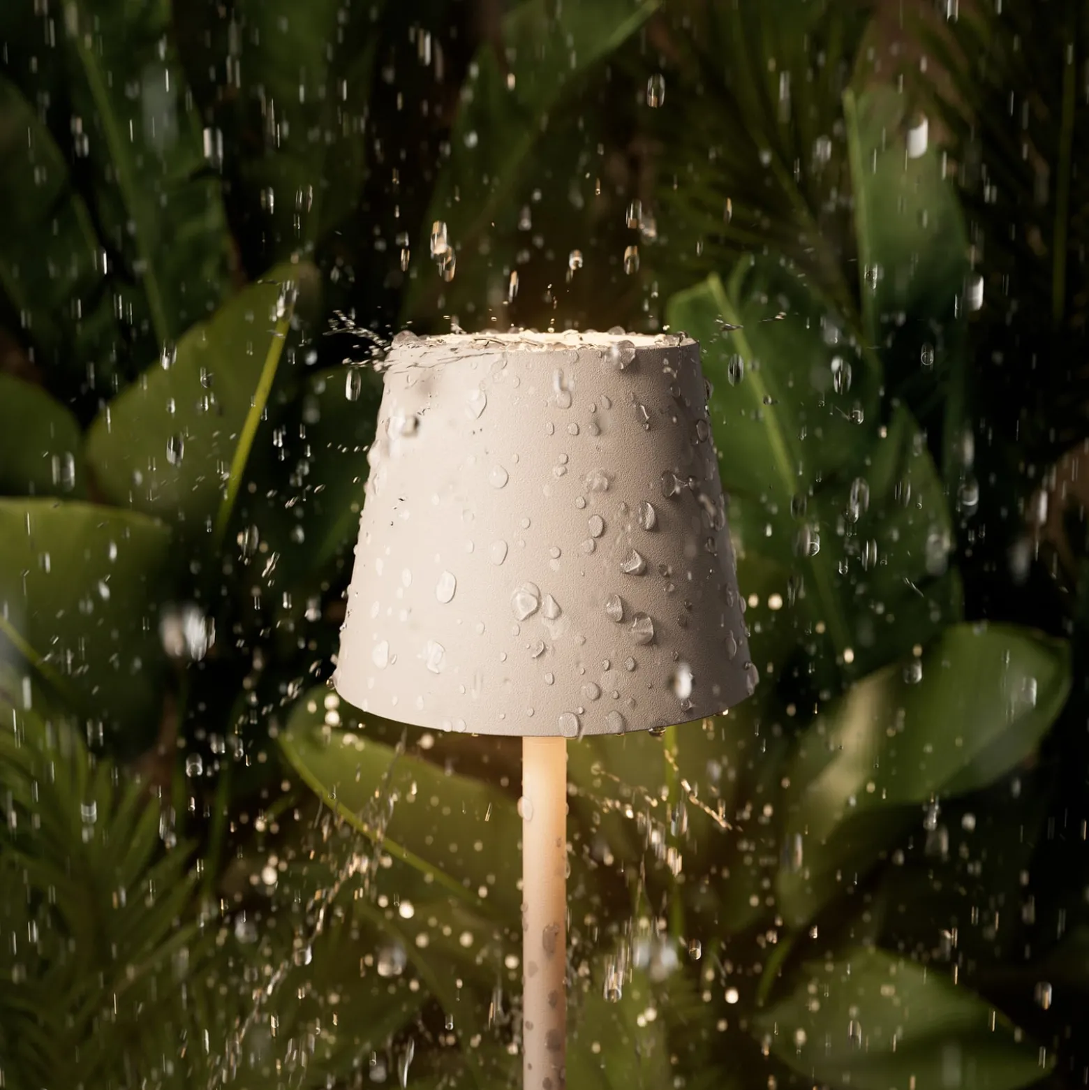 LED-Akkutischlampe Nuindie pocket, beige, IP54, dimmbar