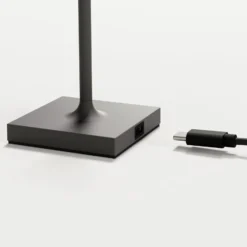 LED-Akkutischlampe Nuindie pocket, graphit, IP54, dimmbar