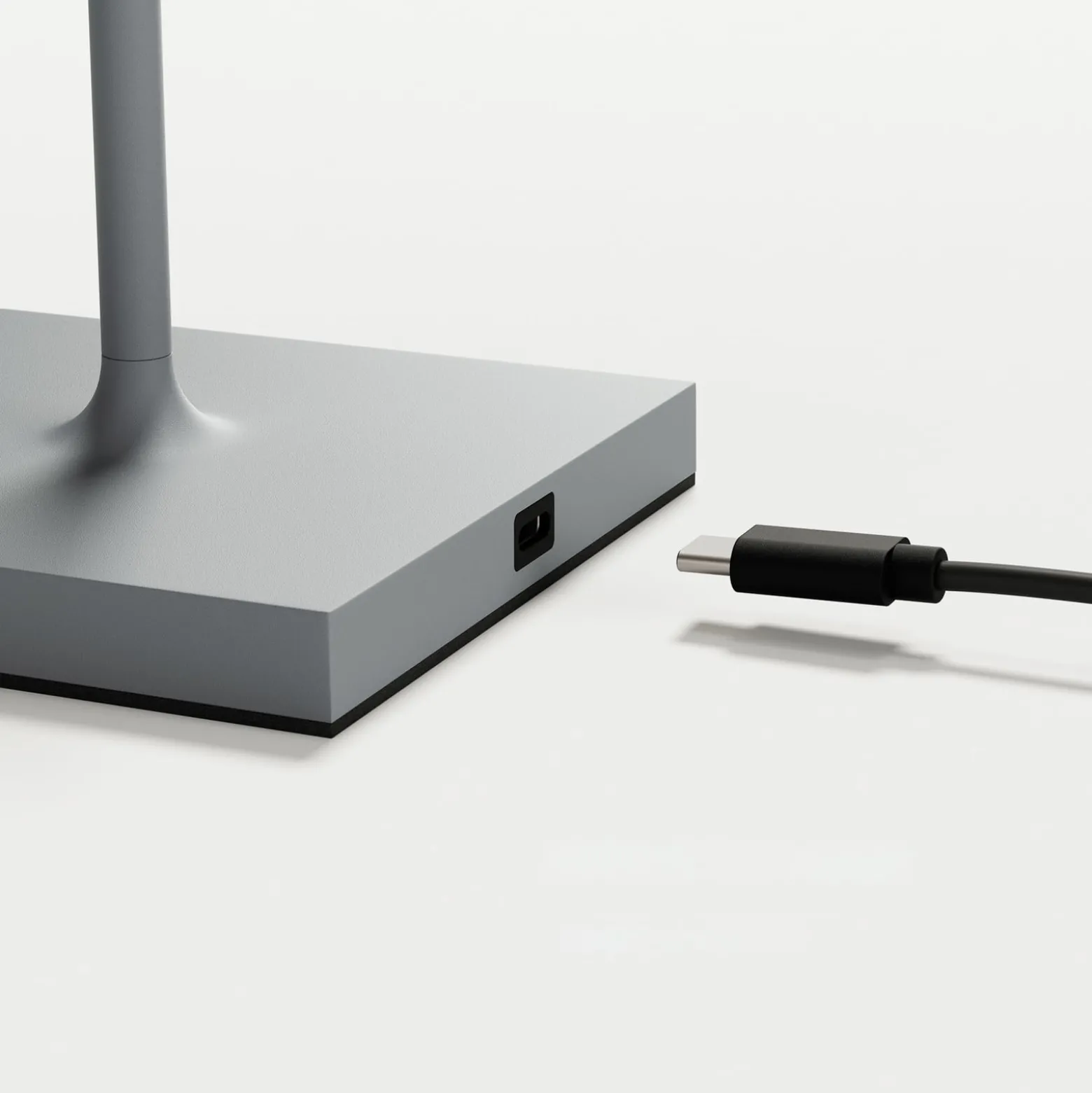 LED-Akkutischlampe Nuindie, USB-C, grau, IP54, dimmbar
