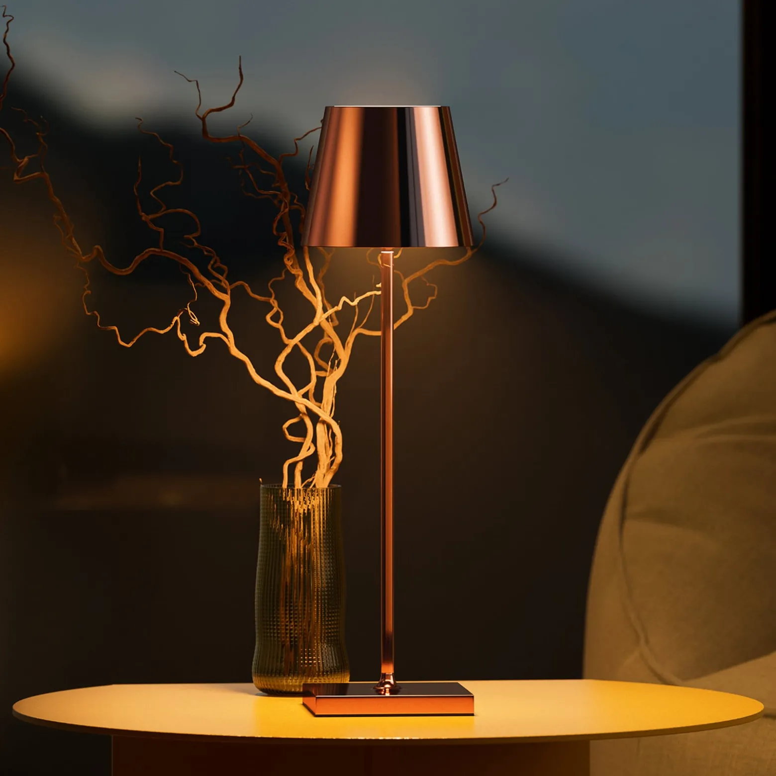 LED-Akkutischlampe Nuindie, USB-C, kupfer, IP54, dimmbar