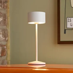 LED-Akku-Tischlampe Veluna, weiß, Höhe 25 cm, IP44, dim, CCT