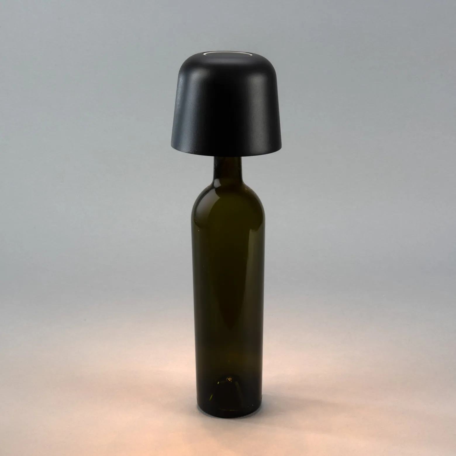 LED-Akku-Tischleuchte Biot, schwarz, Höhe 30 cm, IP54, USB