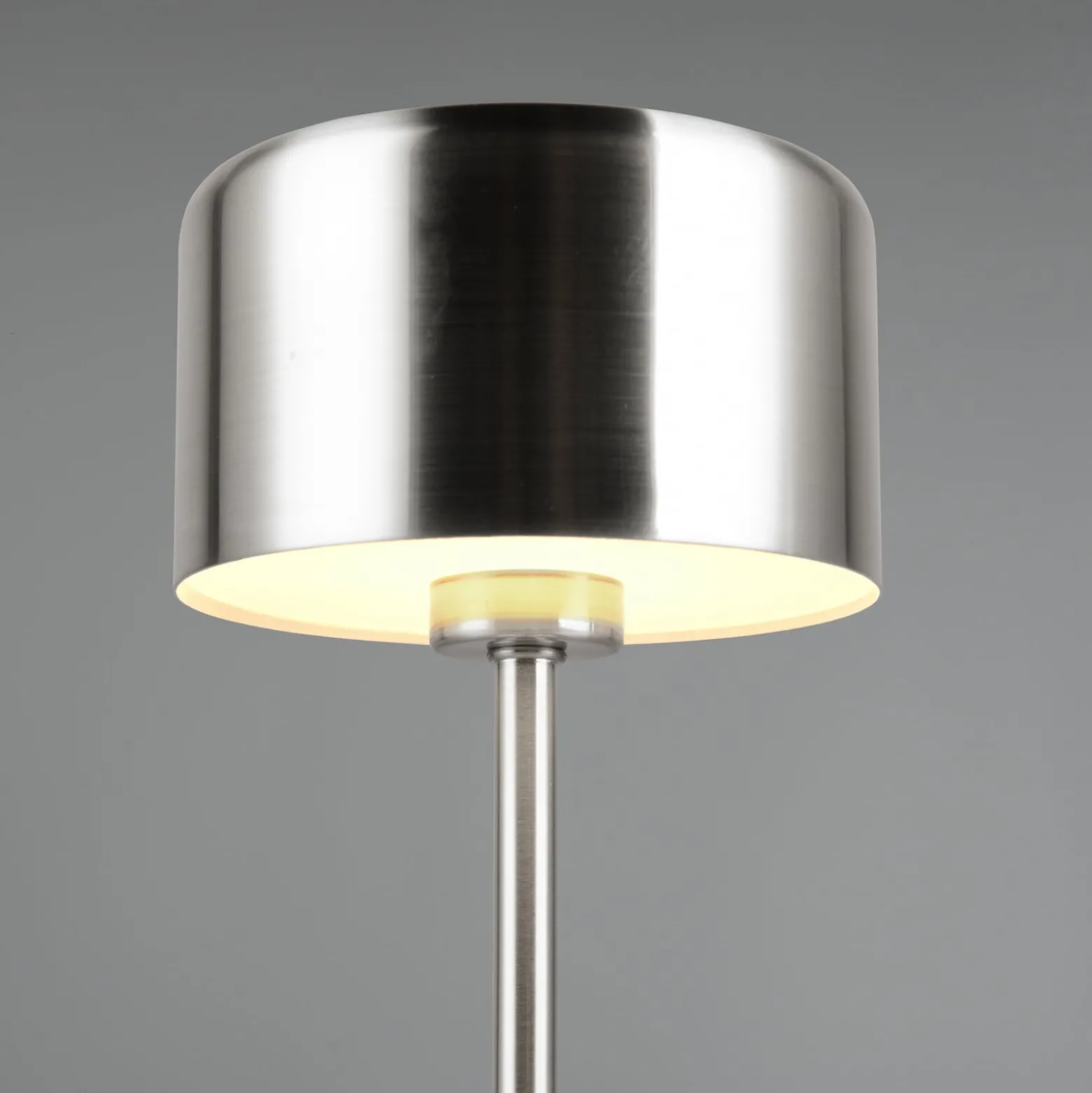 LED-Akku-Tischleuchte Jeff, nickelfarben, Höhe 30 cm, Metall