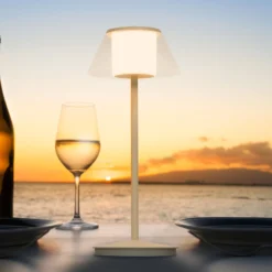 LED-Akkutischleuchte K5, weiß, Aluminium, IP54, dimmbar