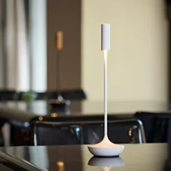 LED-Akkutischleuchte Nucandle, weiß, IP54, dimmbar
