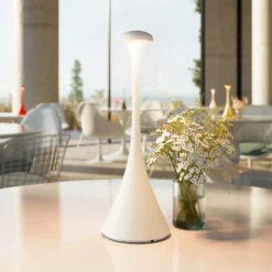LED-Akku-Tischleuchte Nudrop, IP54, schneeweiß