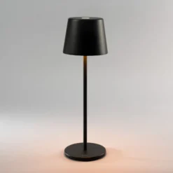 LED-Akku-Tischleuchte Vence, Höhe 32 cm, schwarz, IP54, USB