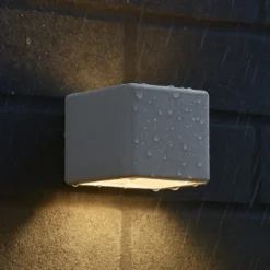 LED-Akku-Wandleuchte Magnetic, weiß, USB, Bewegungsmelder