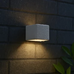 LED-Akku-Wandleuchte Magnetic, weiß, USB, Bewegungsmelder