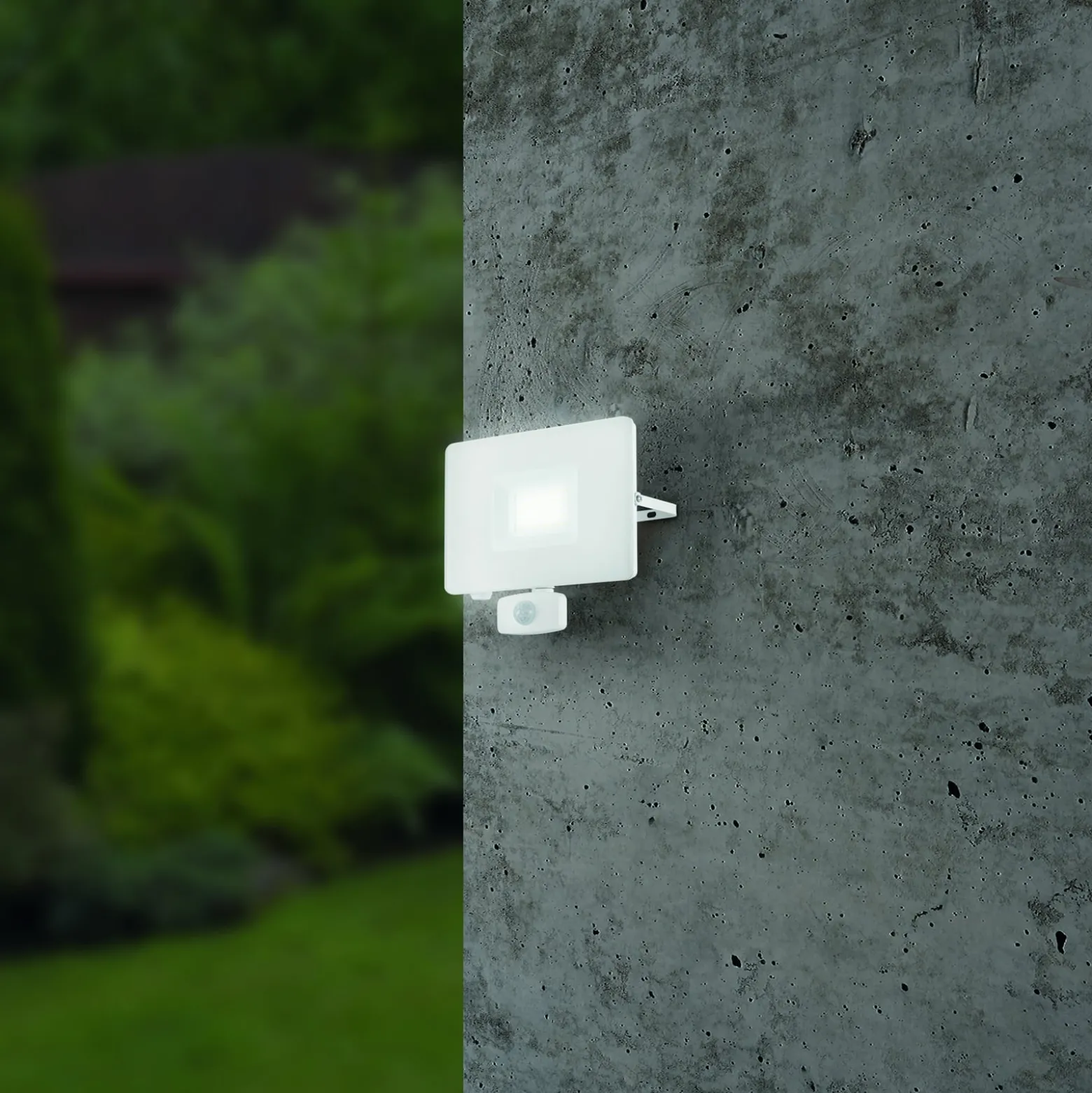 LED-Außenstrahler Faedo 3 mit Sensor, weiß, 50W
